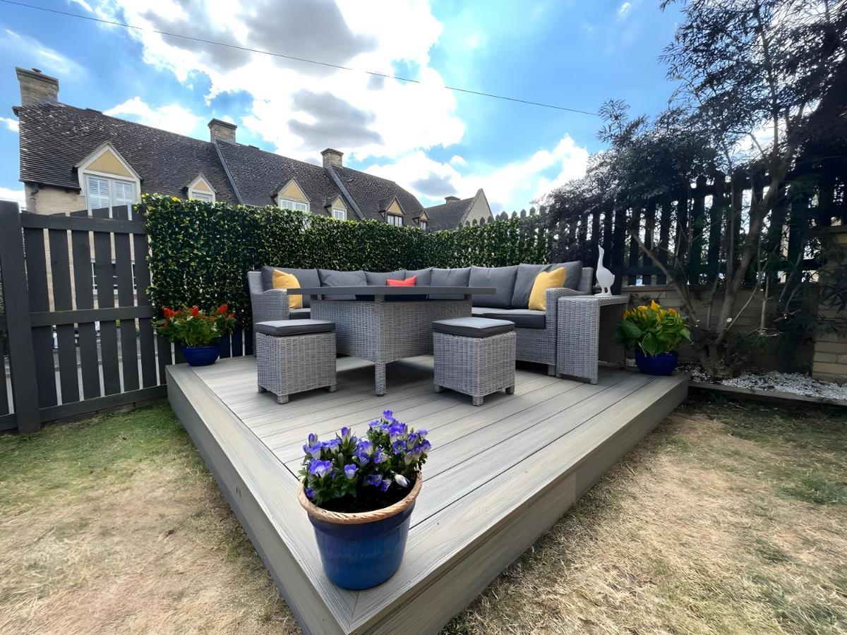 Holiday home Luxurious 4 Bedroom In The Heart Of The Cotswolds With Hot Tub! Stow-on-the-Wold